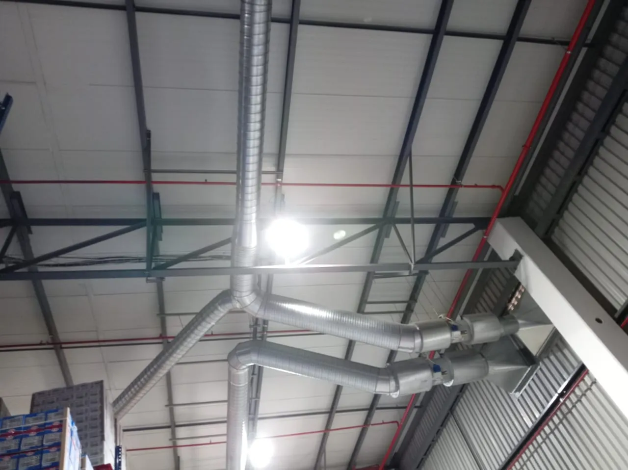 Production floor ventilation ducting